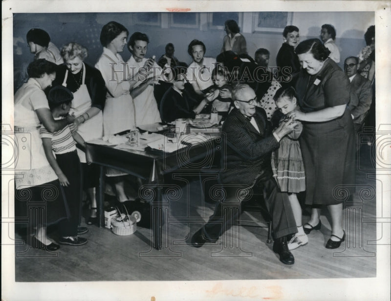 Load image into Gallery viewer, 1955 Press Photo School Children Are Given Vaccine Shots Today At School
