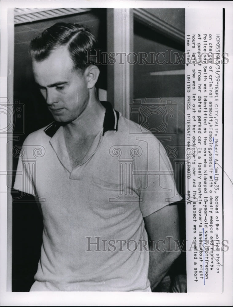 Load image into Gallery viewer, 1959 Press Photo Temple City Cal. Robert A Smith, assault &amp; kidnap &amp; robbery
