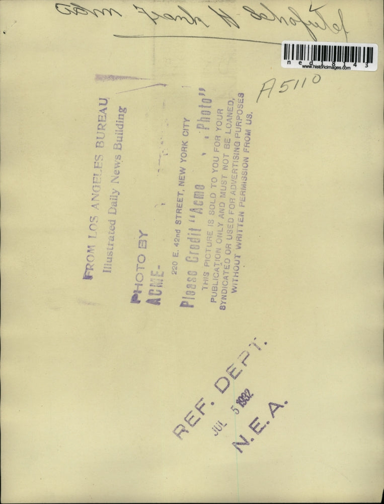 1932 Press Photo Adm Frank H Schofield greets some people