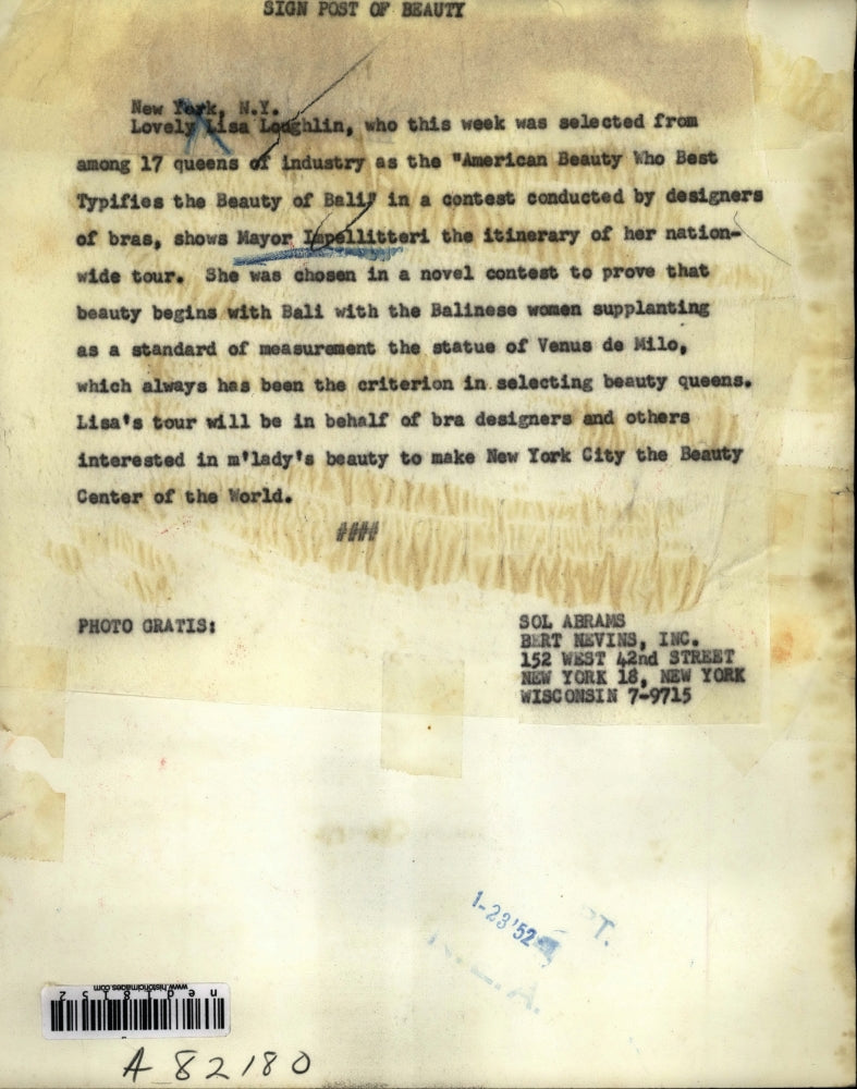 1952 Press Photo Lisa Loughlin named American Beauty & mayor Impelleteri of NYC