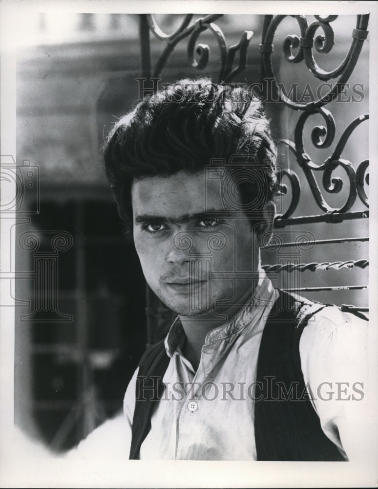 1965 Press Photo Stathis Giallelius in Cast a Giant Shadow