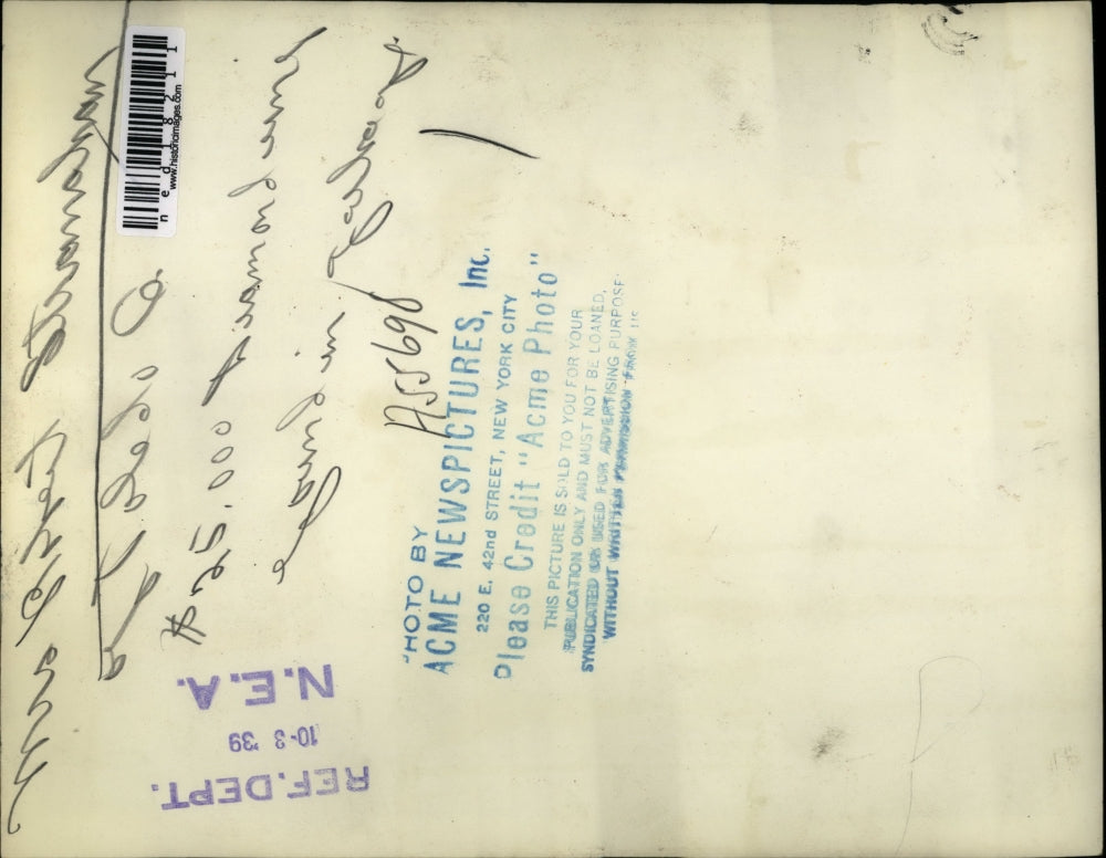 1939 Press Photo Mrs Robert Stranahan of Toledo Company found in garbage