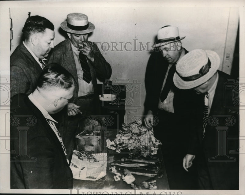 Load image into Gallery viewer, 1939 Press Photo Harry Fickes, Carl Olson, WJ Harrison, Joseph Hosa, and Jeffrey
