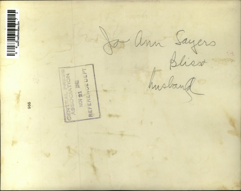 1942 Press Photo Jo ann Sayers with Husband