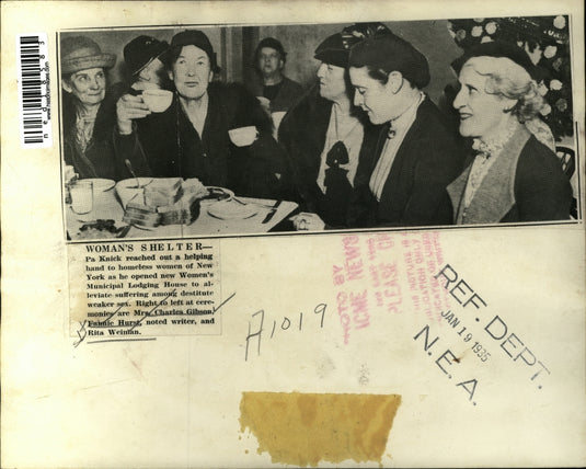 1935 Press Photo writer Fannie Hurst at opening of Women's Lodging House, NY