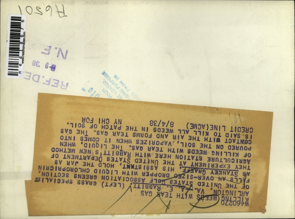 1938 Press Photo AE RAbbit & Stan Graeff in soil experiments , Arlington VA