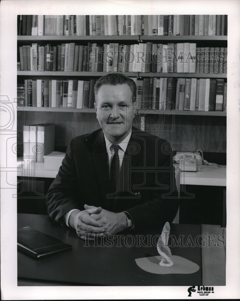 1966 Press Photo The Rev Harold K Shelley of Shaker Heights Ohio