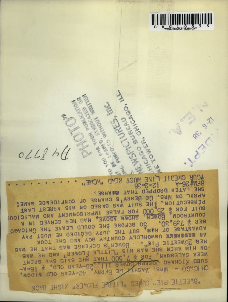 1936 Press Photo Chicago Joseph Bower III in cross suit vs Mrs V De Berry