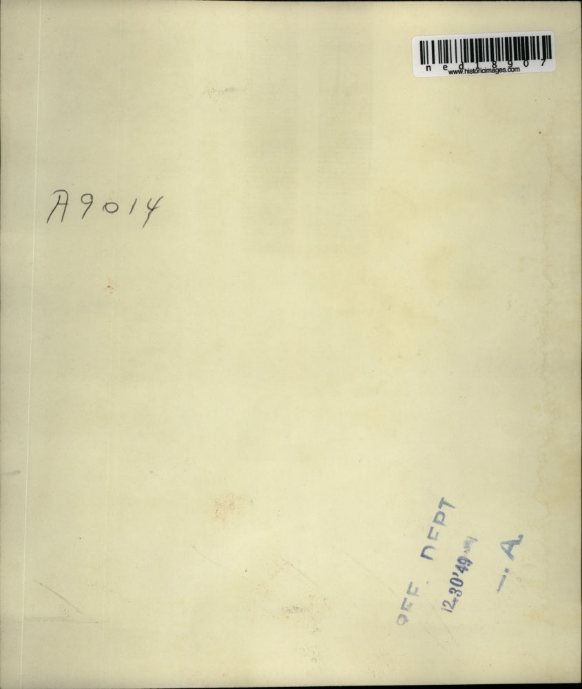 1949 Press Photo Patricia Owens taking Medicine from Mother Marguerite Owens