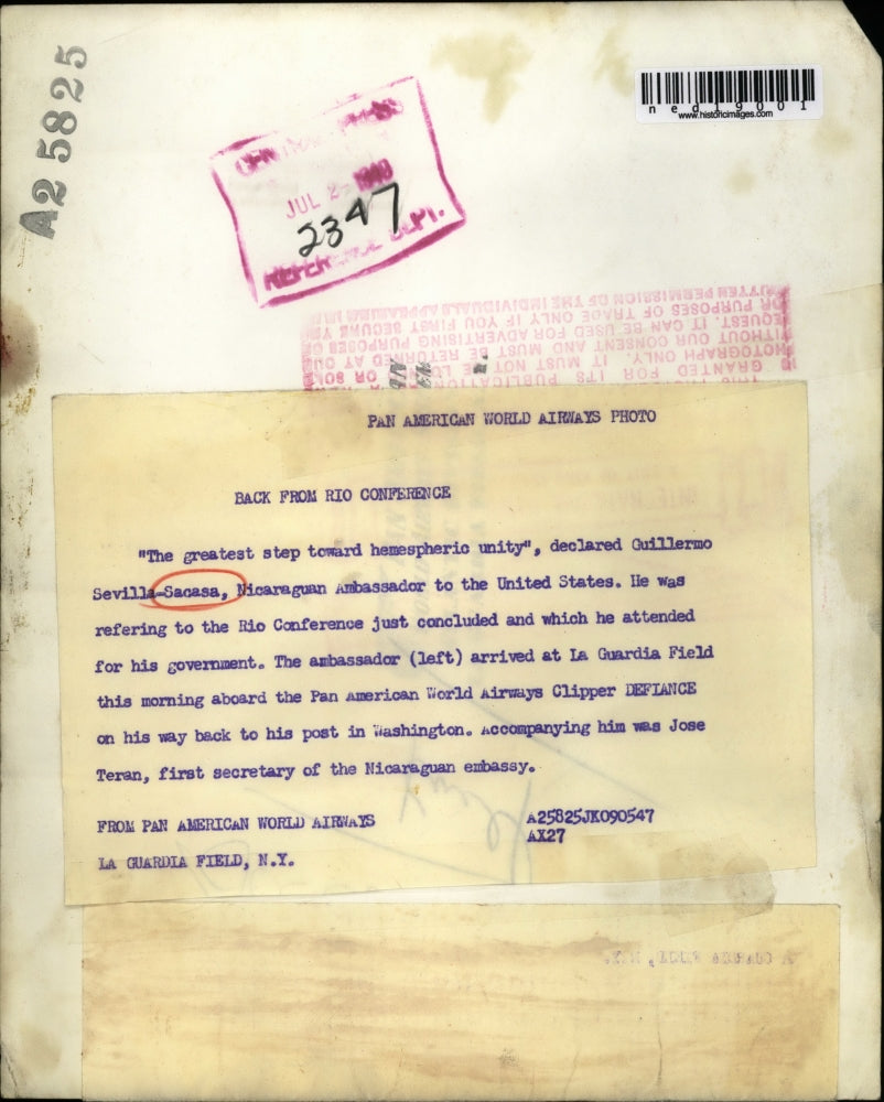 1949 Press Photo Guillermo Sevilla-Sacasa and Jose Teran at La Guardia Field