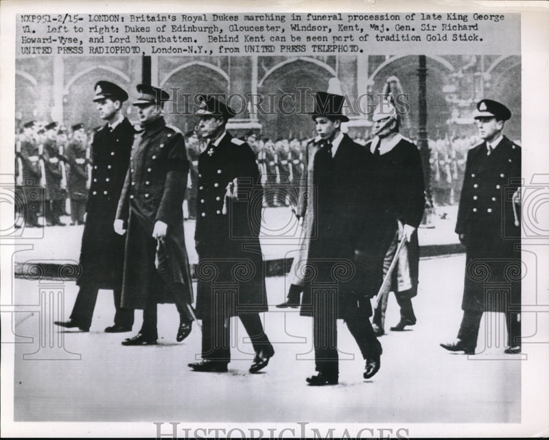 Load image into Gallery viewer, 1952 Press Photo Britain's Royal Dukes Marching In Funeral Procession
