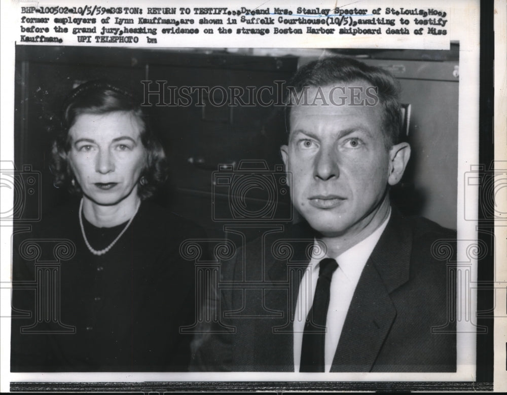 1959 Press Photo Dr. & Mrs. Stanley Spectator former employers of Lynn Kauffman