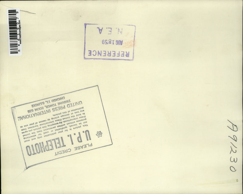Load image into Gallery viewer, 1959 Press Photo Asst. Reformatory Warden Roy Smith with Donald Sills
