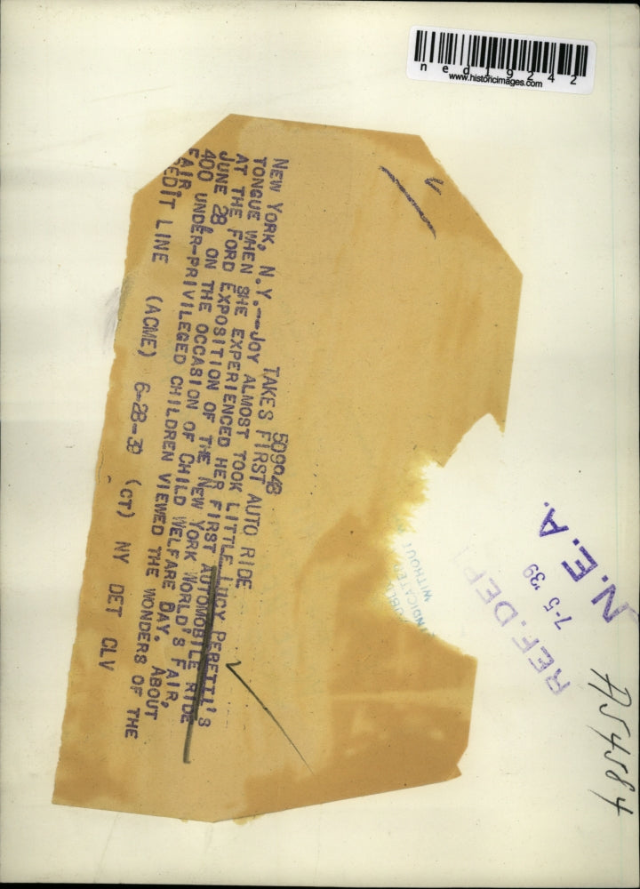 1939 Press Photo NYC Lucy Peretti in ato at the World's Fair