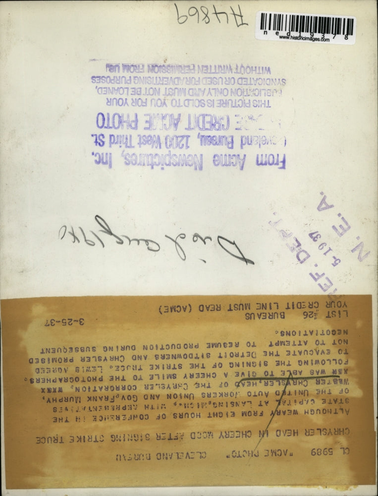 1937 Press Photo Frank Murphy being cordial following signing of strike truce