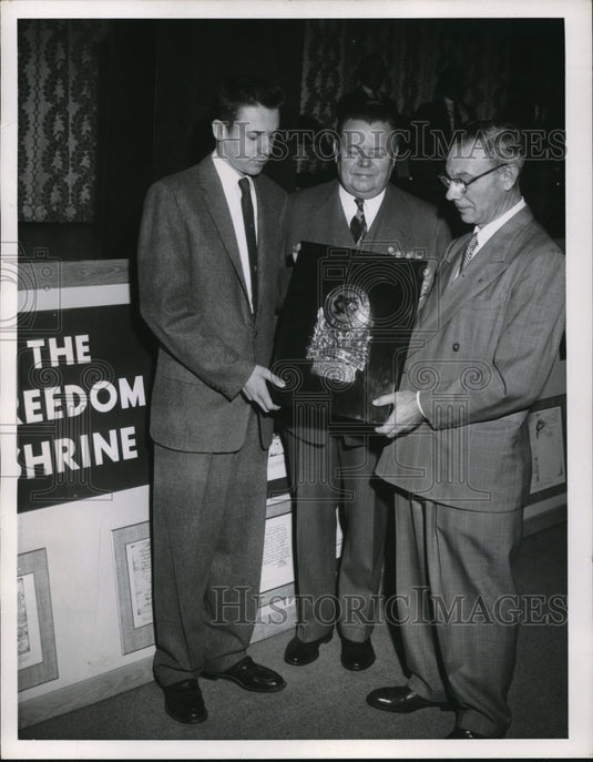 1955 Press Photo Freedom Shrine Presentation pictured Bruce Gilbert Pres