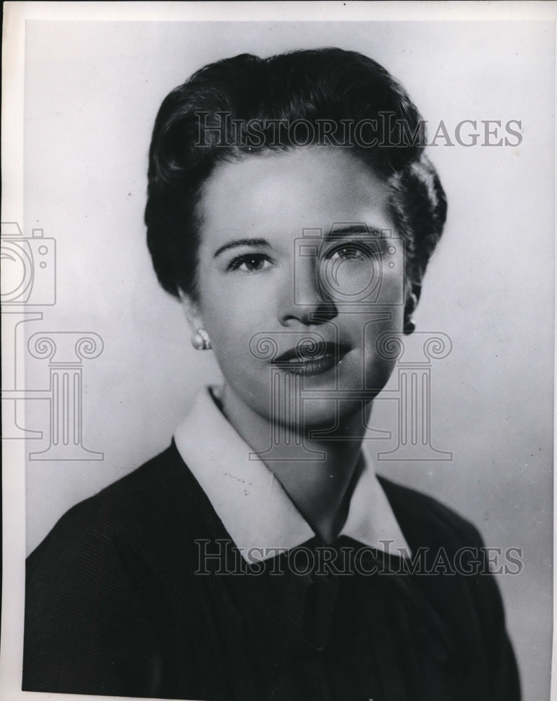 Load image into Gallery viewer, 1958 Press Photo June Duran, Admin VP of California Test Bureau
