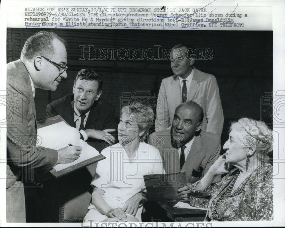 1961 Press Photo Director George Schaefer during rehearsal for Write me a murder