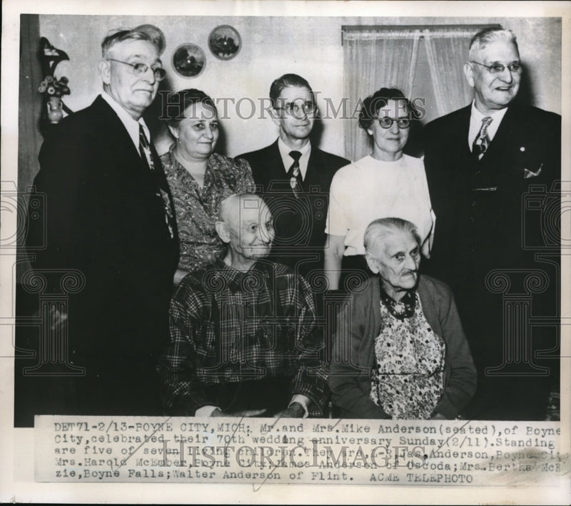 Load image into Gallery viewer, 1951 Press Photo Mr. And Mrs. Mike Anderson Celebrate 70th Wedding Anniversary
