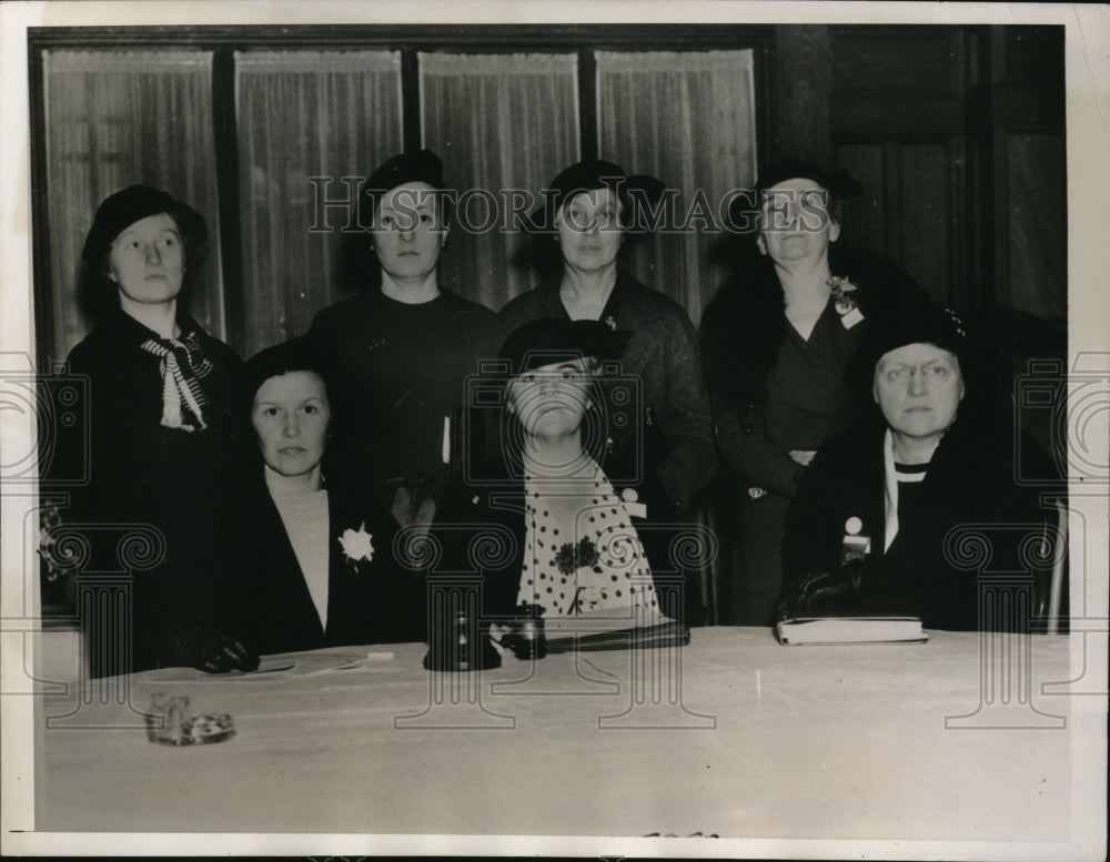 1935 Press Photo Bank Women Association Officers