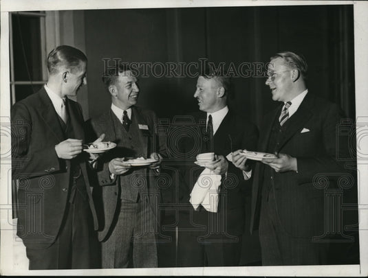 1933 Press Photo Dinner for Engineers