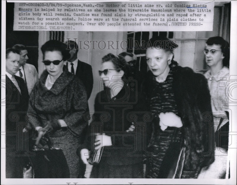 Load image into Gallery viewer, 1959 Press Photo Mother Attends Funeral Of Candice Elaine Rodgers
