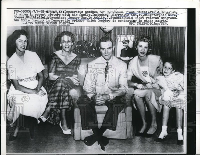 Load image into Gallery viewer, 1958 Press Photo Democratic Nominee Frank Stubblefield Shown With Family
