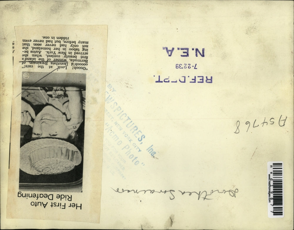 1939 Press Photo Dorothea Swainson rides in car for the first time