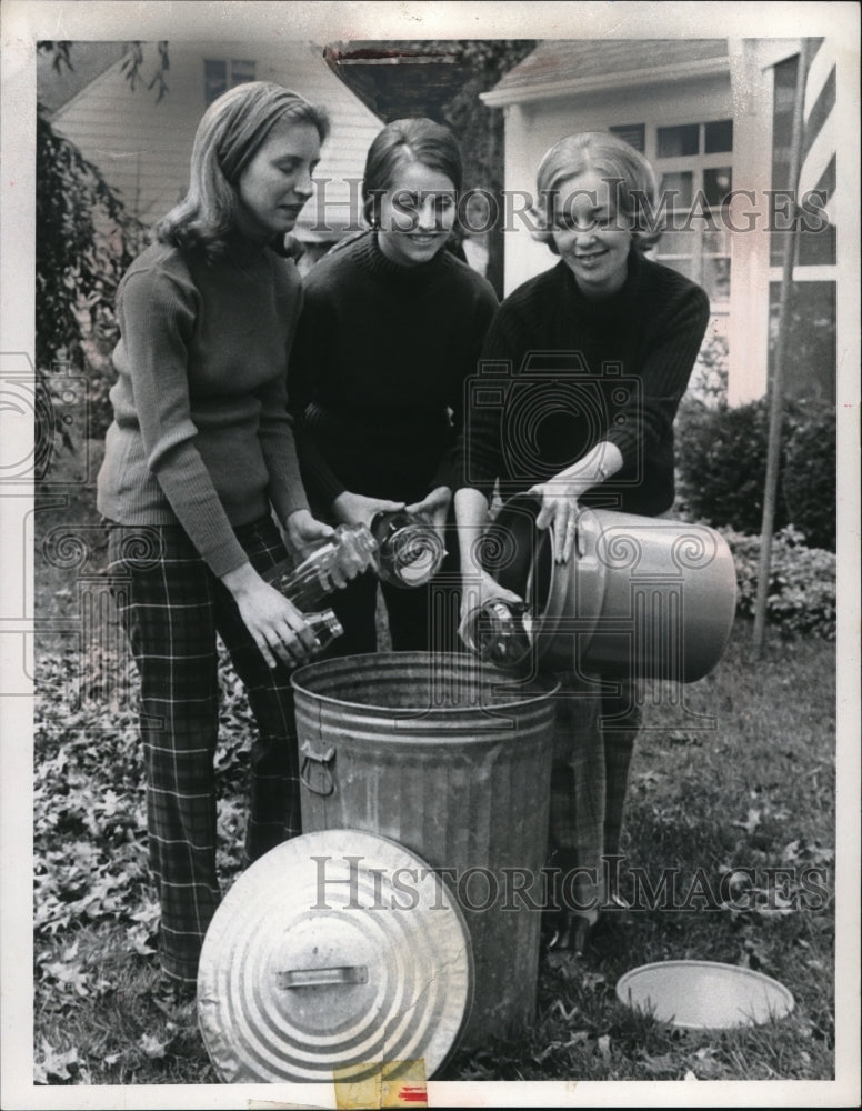 1972 Press Photo Mrs.Renick Brandt, Mrs.Thomas Deasy, Mrs. Eugene Symons