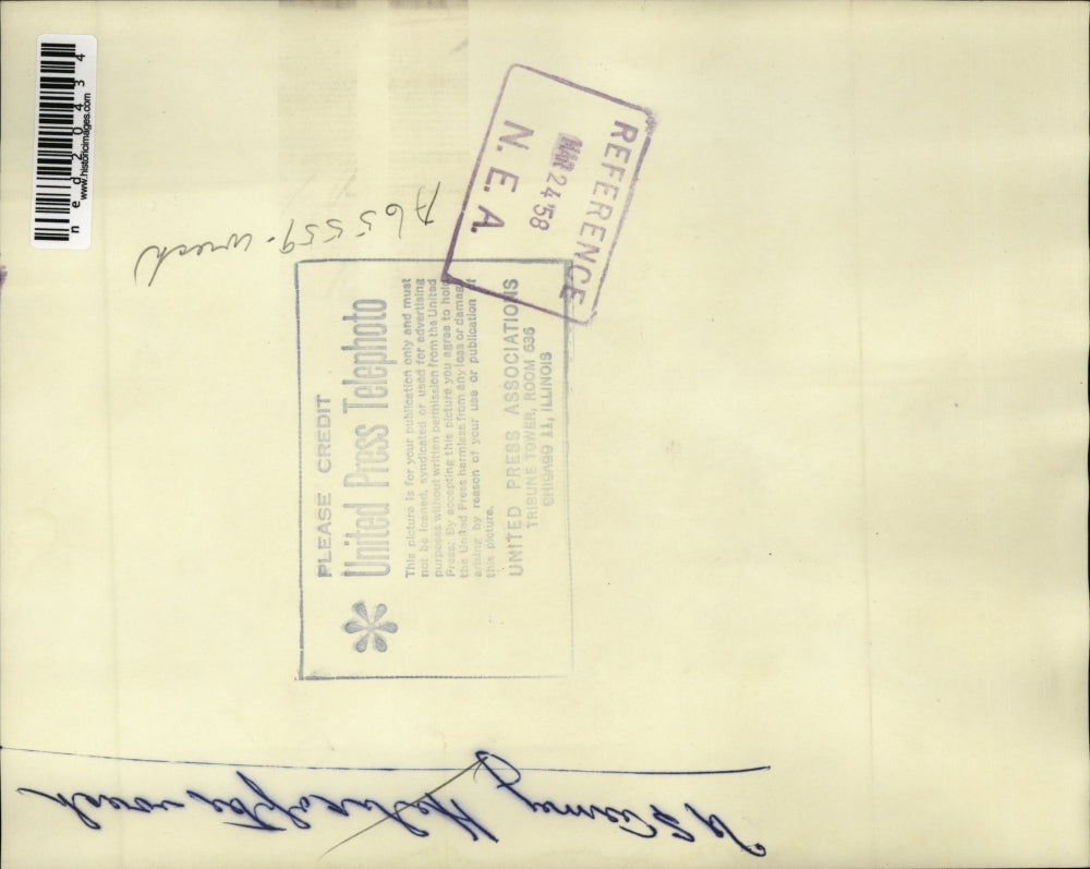 1958 Press Photo Burned Wreckage Of Army H-21 Troop Carrier Helicopter