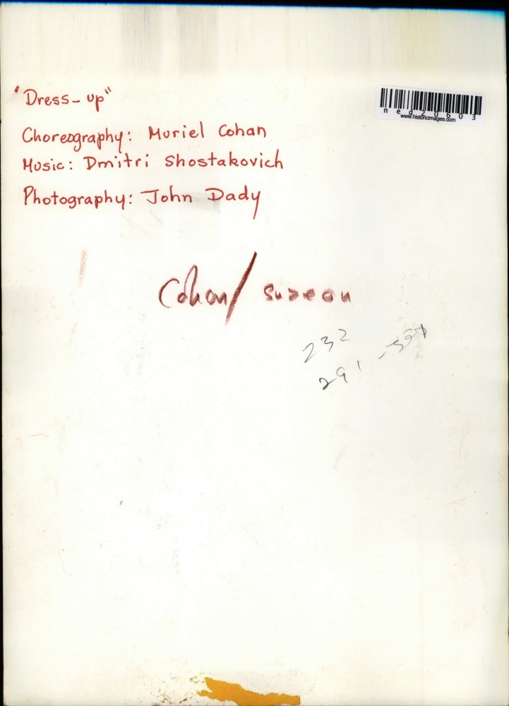 Press Photo Dancers posing