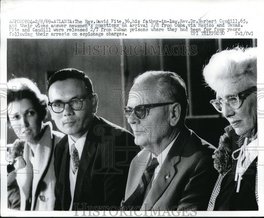 1969 Press Photo Rev. David Fite and Herbert Caudill with their wives after