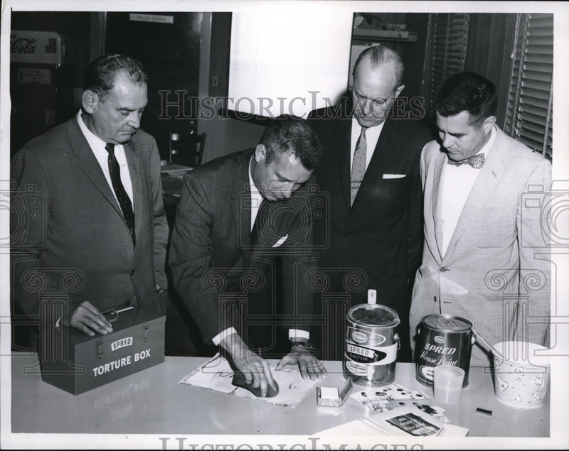 Load image into Gallery viewer, 1960 Press Photo Glidden Co's Harvey L. Slaughter, V P &amp; Gen Manager.
