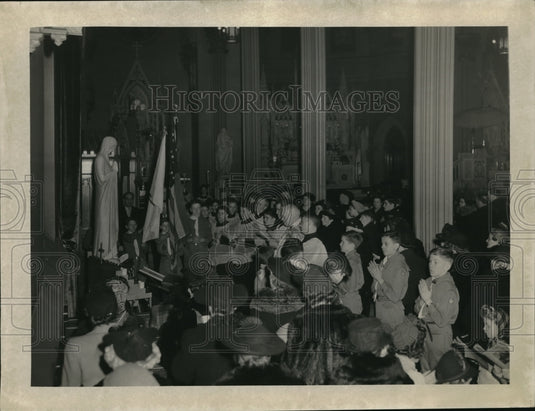1948 Press Photo Dedication Of Shrine At Saint Patricks Church- Historic Images