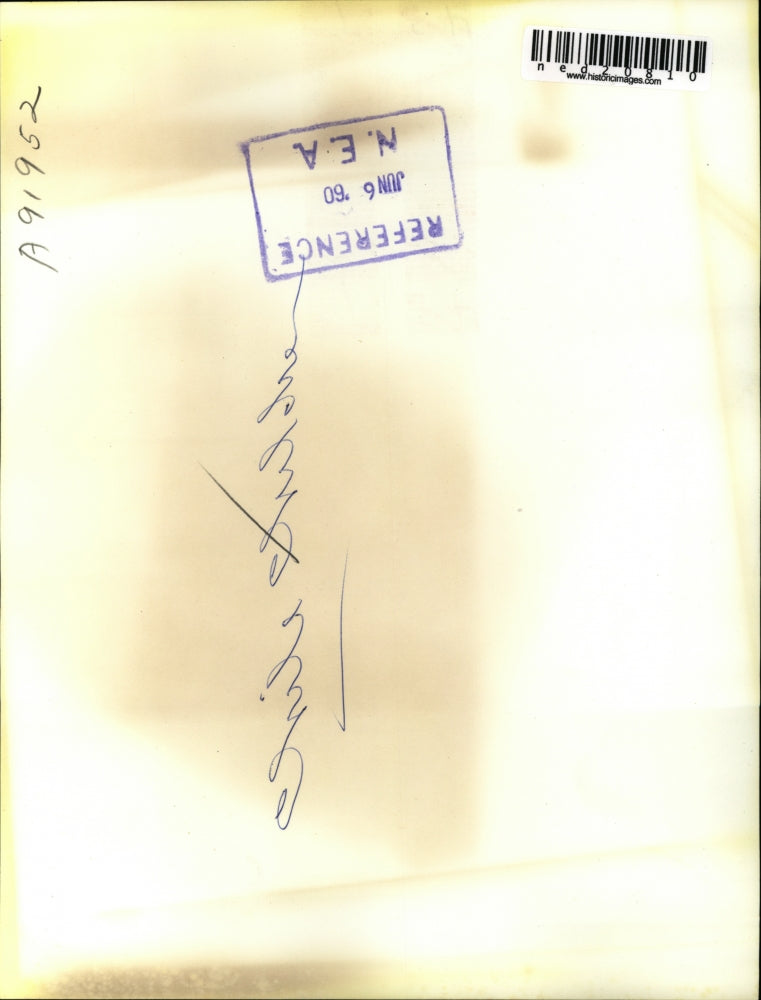 1960 Press Photo Children Salvage Possessions After A Series of Earthquakes