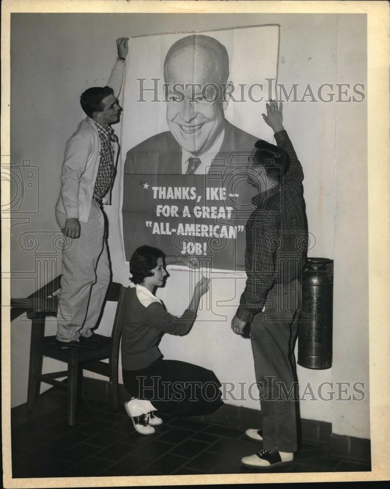 1956 Press Photo Denny Swisher, Kathy Carney, Bill Heller Pinning Posters