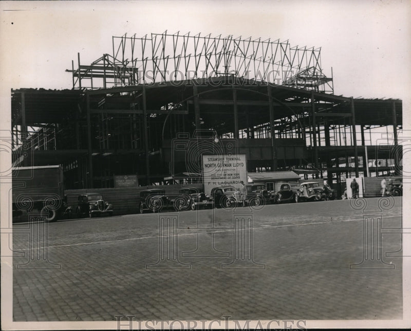 Load image into Gallery viewer, 1935 Press Photo Pier for German liners being built
