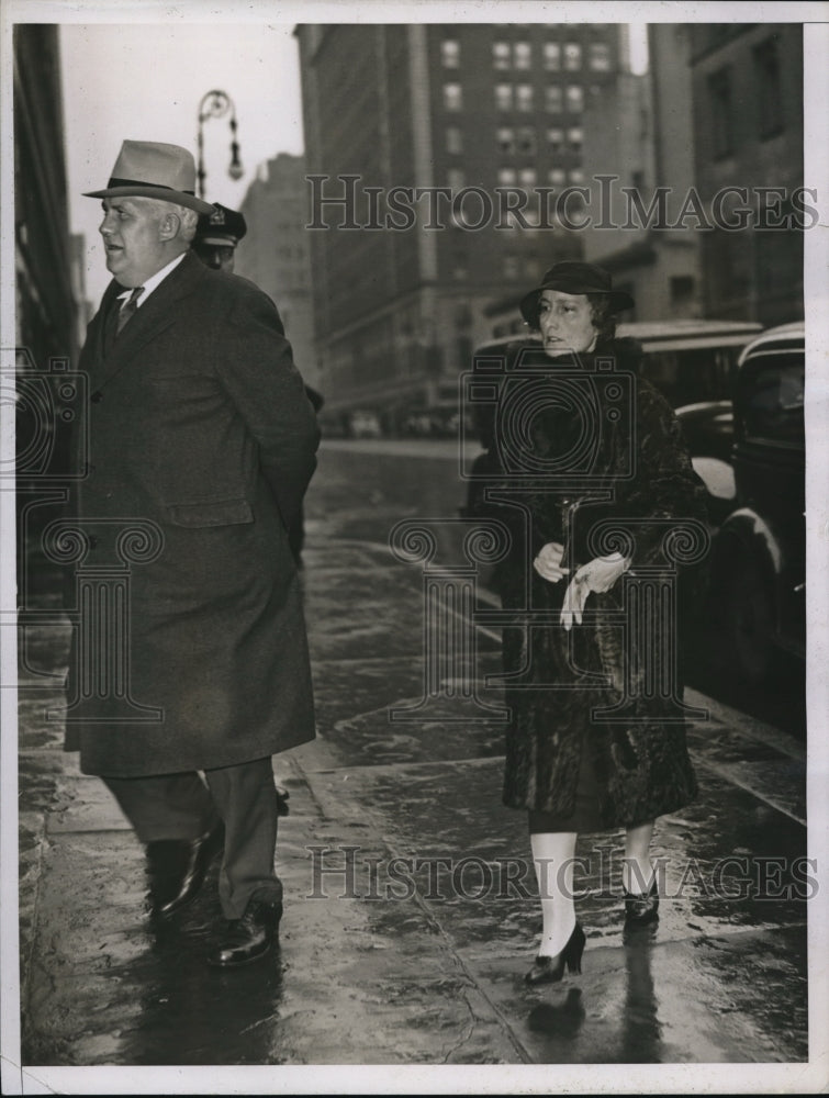 1935 Press Photo Kermit Roosevelt Arriving At Church