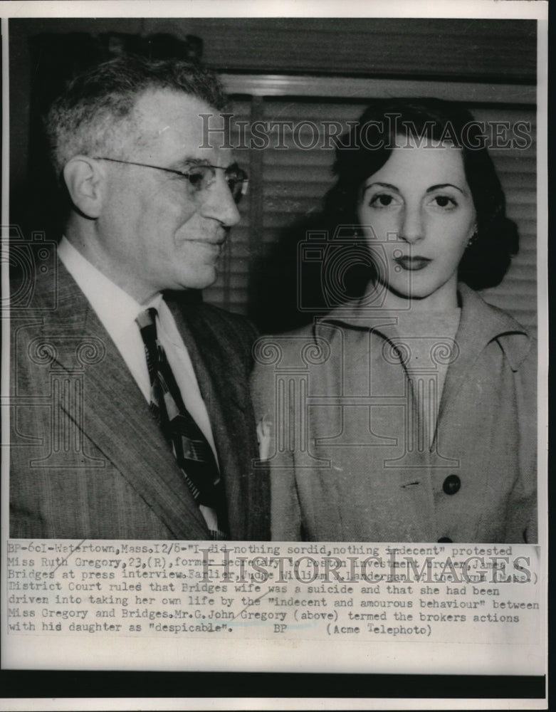 1951 Press Photo Miss Ruth Gregory secretary of Investment brokers James Bridges