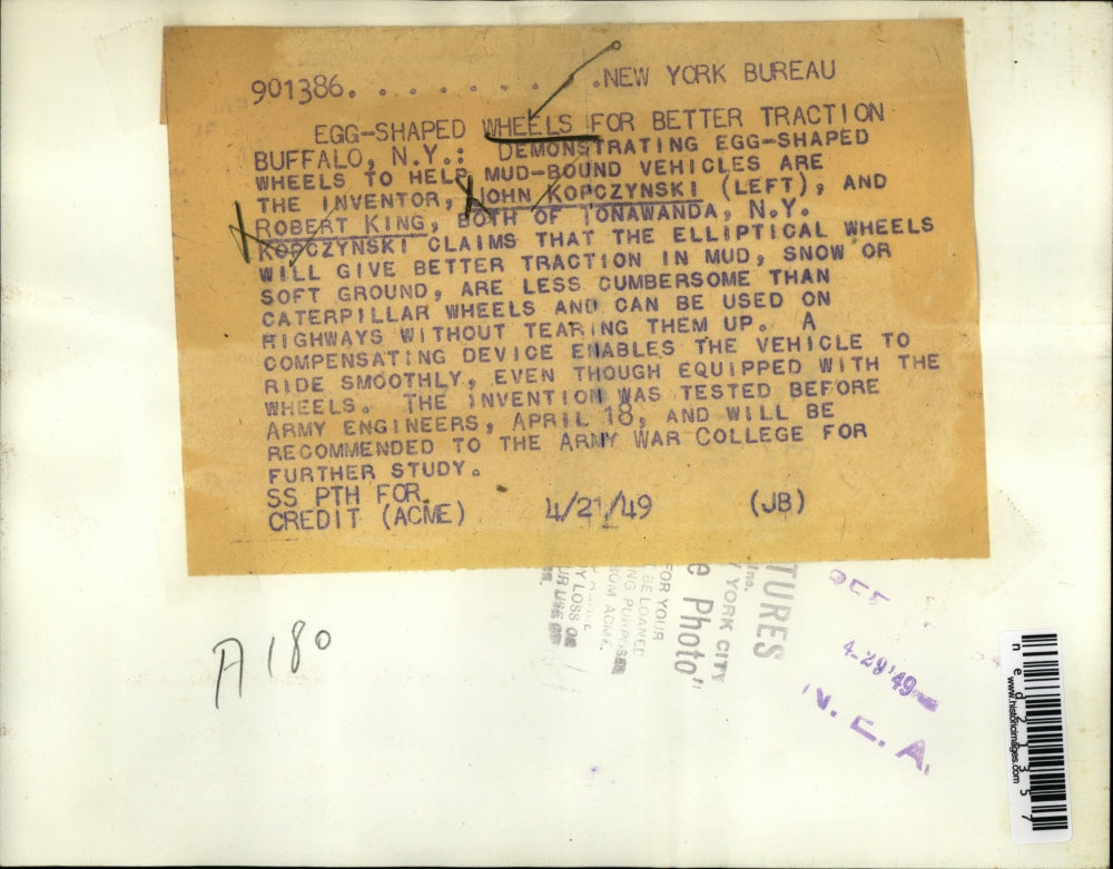 1949 Press Photo John Kopczynski Robert King Inventors Egg-Shaped Wheel