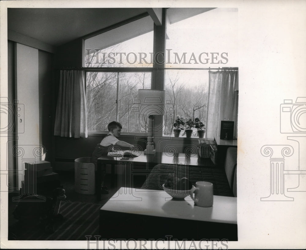 1959 Press Photo Comfortable Cheerful Boy's Room Easy Maintenance Long Life