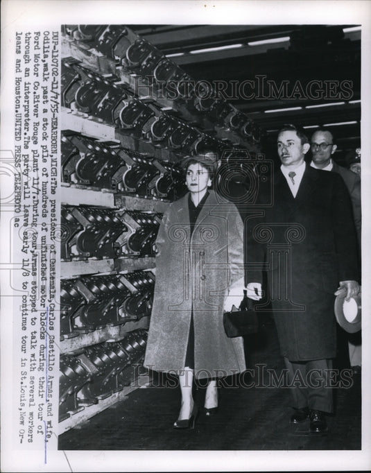 1955 Press Photo Carlos Castilly Armas with his wife touring the Ford Motor Co.