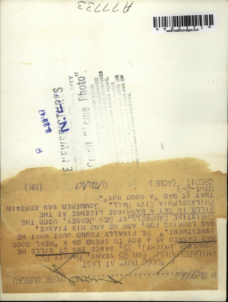 1947 Press Photo Harvey P. Sommerer saved $1 bills he had earned as a boy to