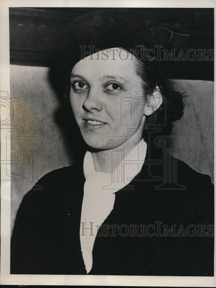 1940 Press Photo Dennis Eagan ,84, Sues Wife, Sophie Eagan, 26, For Support