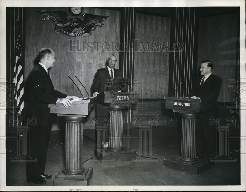 Load image into Gallery viewer, 1961 Press Photo Dr Edward B Annis and Walter Reuther will continue
