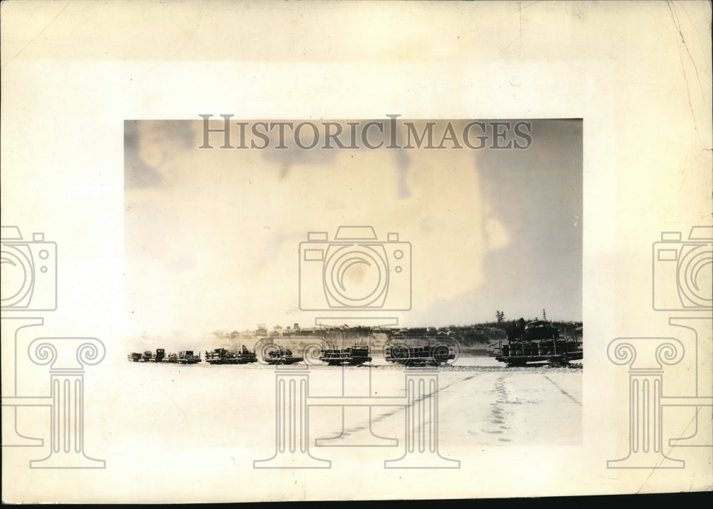 1939 Press Photo Canadian tractor freight train crosses frozen lake