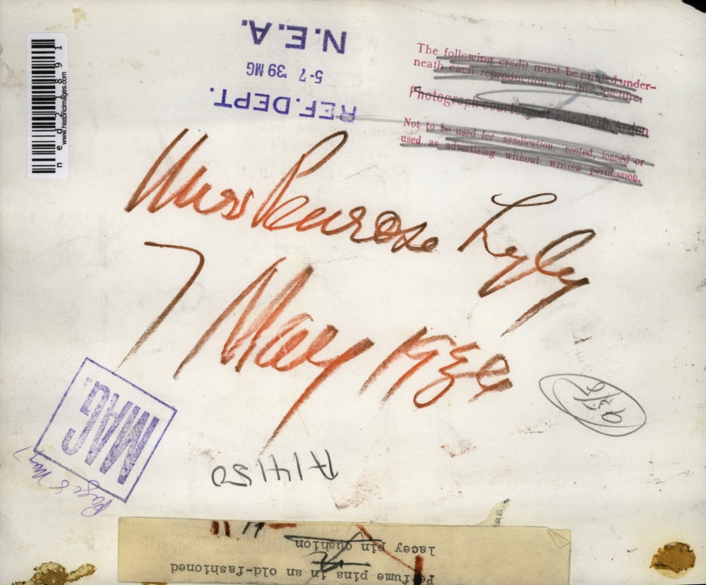 1939 Press Photo Perfume pins in an old fashioned lace pin cushion