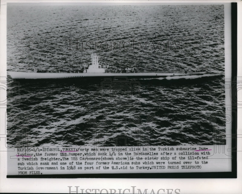 Load image into Gallery viewer, 1953 Press Photo Istanbul Turkey forty men were trapped alive in the Turkish

