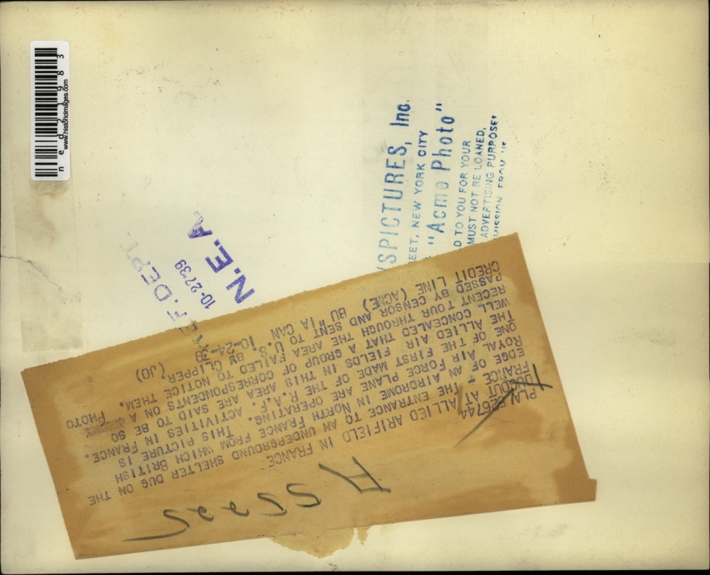 1939 Press Photo France entrance to underground shelter for the RAF