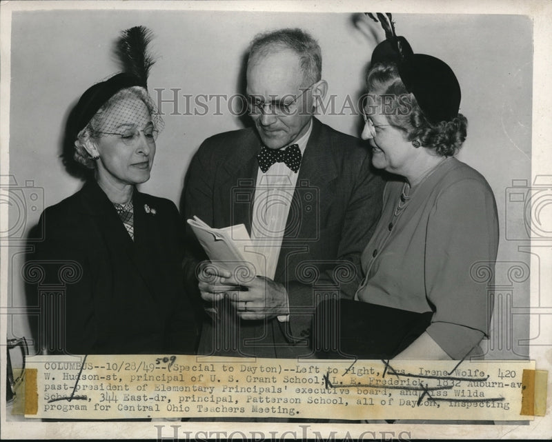 Load image into Gallery viewer, 1949 Press Photo Mrs. Irene Wolfe, L.E Frederick, Miss Wilda Schafe rin Columbus
